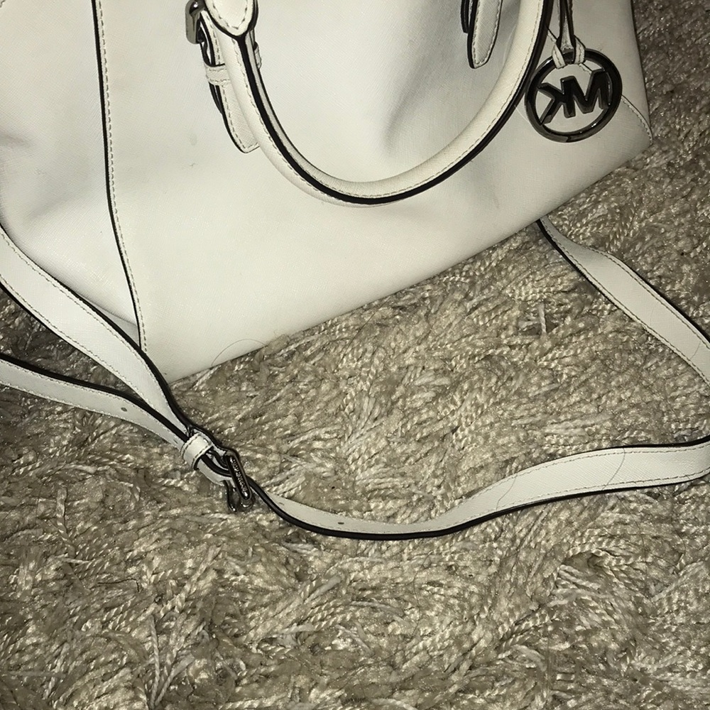 White mk bag - Picture 2 of 3